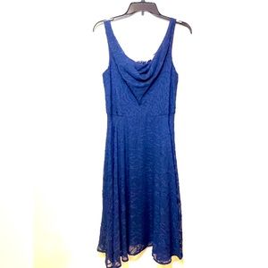 Luxe by Carmen Marc valvo navy blue sleeveless dress. Cowl neckline.Size 8.